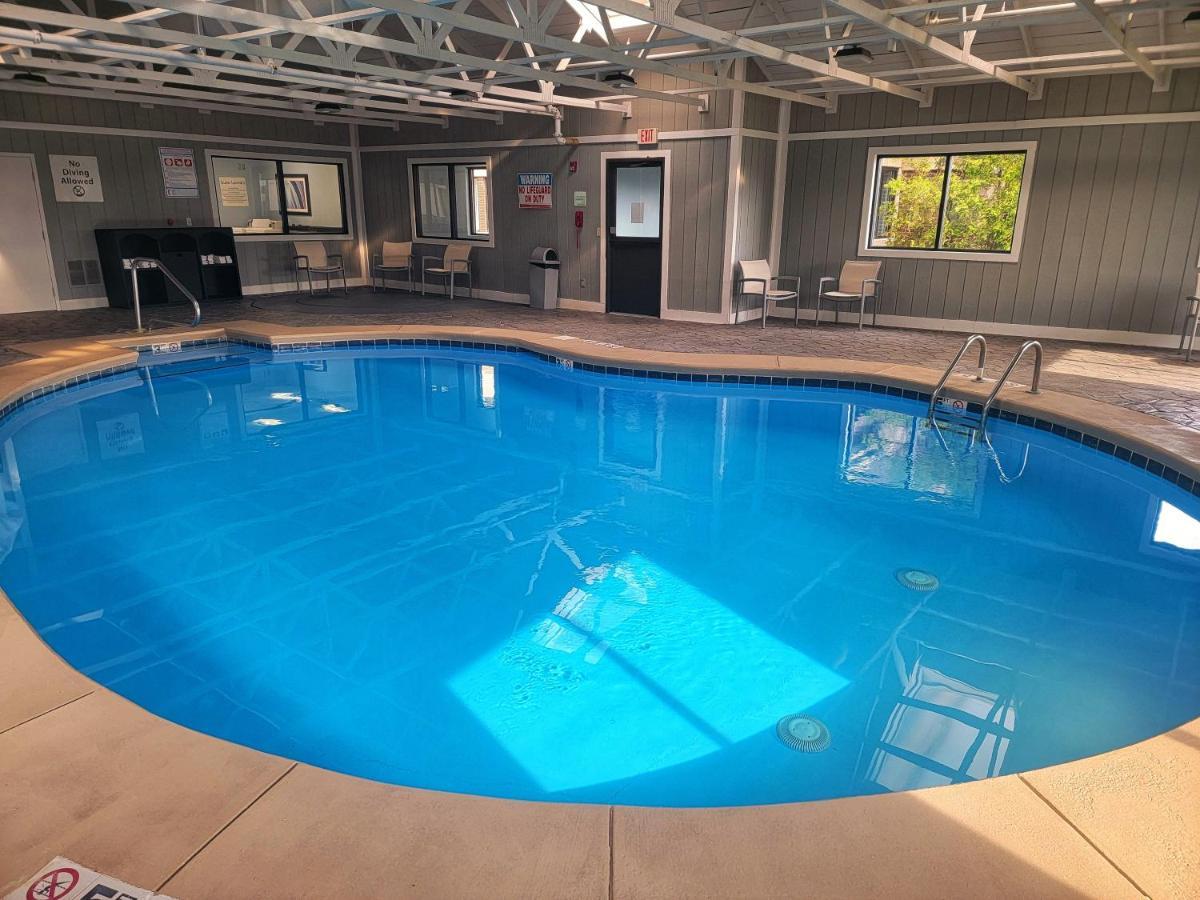Holiday Inn Cleveland Northeast - Mentor By Ihg Exterior photo